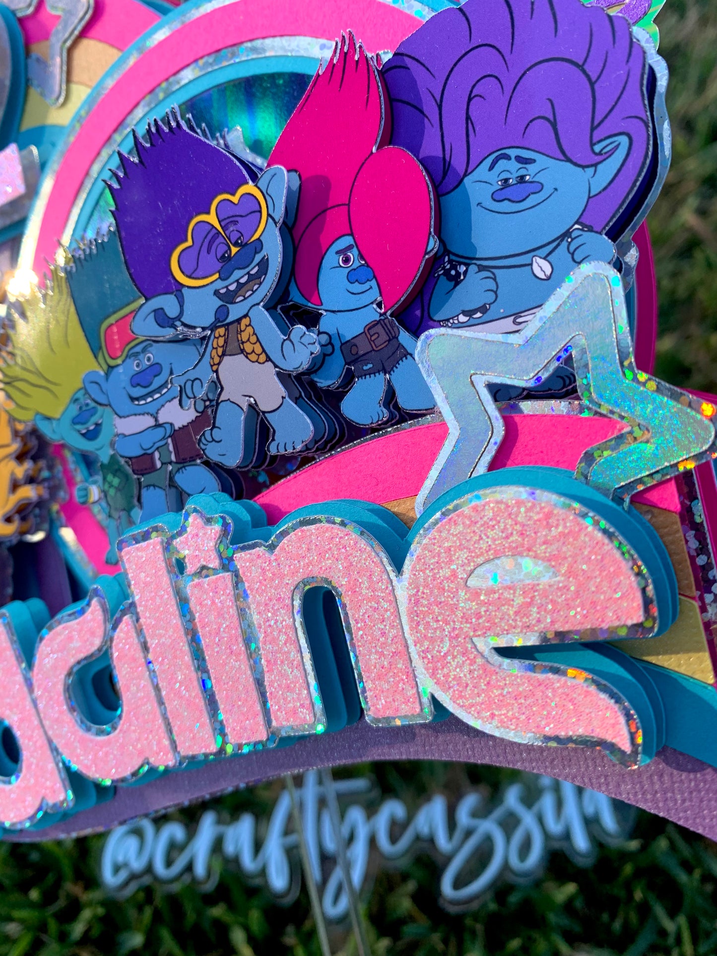 Trolls Cake Topper Shaker