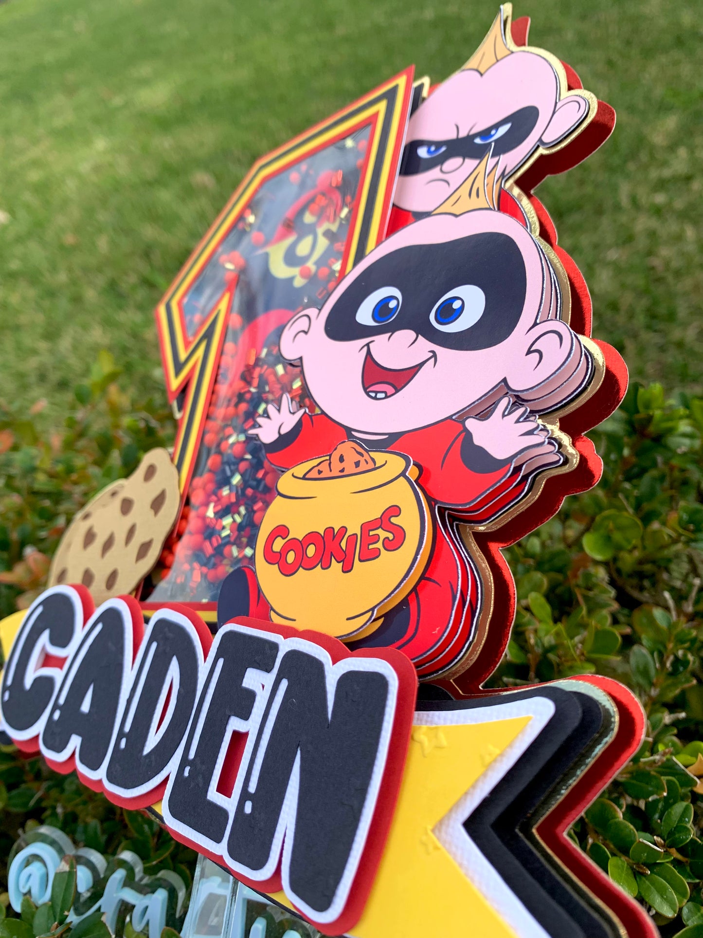 Super Baby Cake Topper Shaker